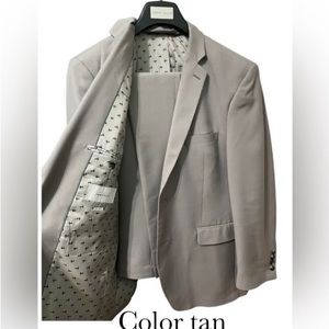 - Men suit PERRY ELLIS PORTFOLIO SIZE 42S COLOR TAN